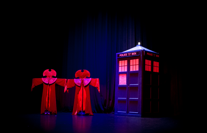 Illustration for article titled My Big Geeky Gallifreyan Wedding